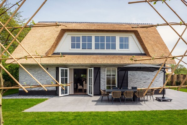 Holiday Home Exterior [summer]