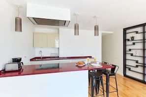 The kitchen and dining area