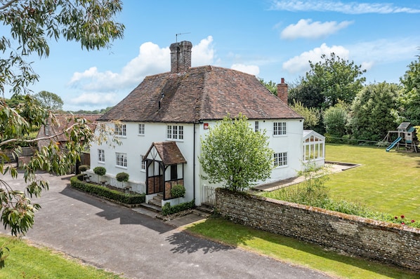 Aeriel view of house