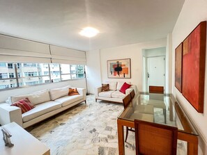 Living Room,Dining area