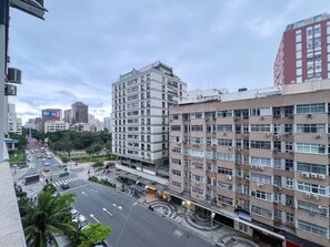 Living Room,Dining area,View(from property / room),Street view