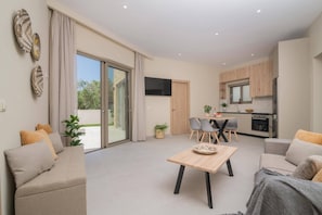 Villa Alcova image