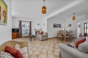 Villa Algarhb image