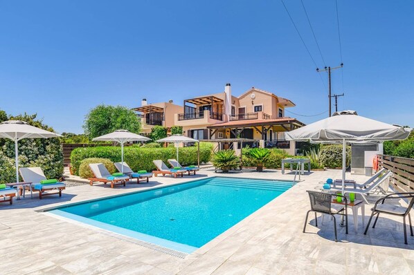 Villa Alnika Acacia image