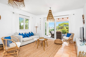 Villa Anchorage image