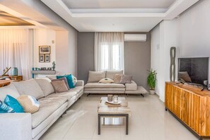 Villa Argi image