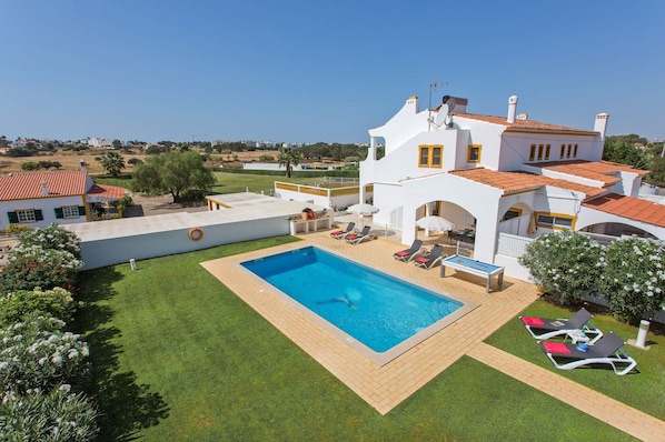 Villa Carlos image