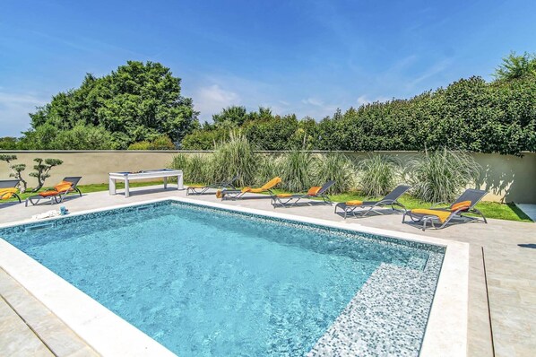 Villa Cesarica image