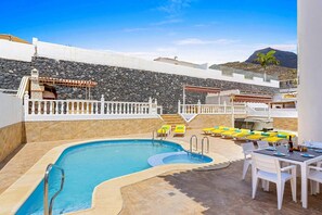 Villa Favorita image