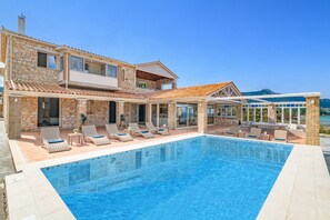 Villa Ionio Beach House image
