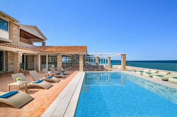Villa Ionio Beach House image