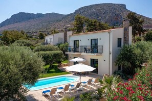 Villa Nefeli Green image