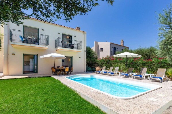 Villa Nefeli Green image