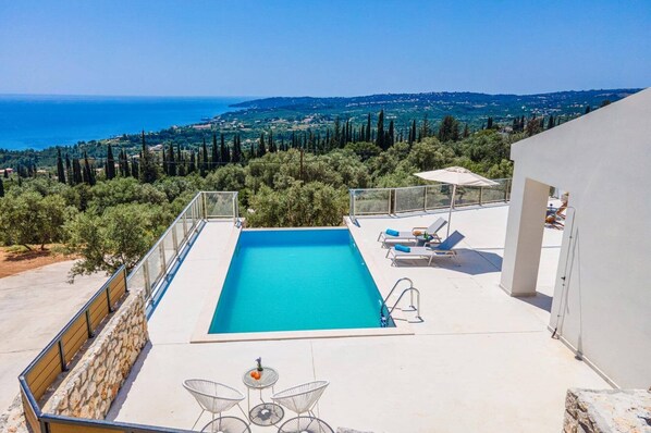 Villa Olive Cottage image