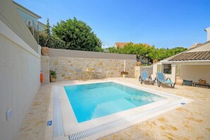 Villa Petroula image