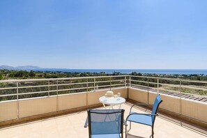 Villa Phoebe Gennadi image