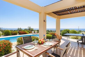 Villa Phoebe Gennadi image