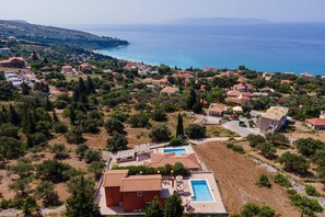 Villa Provenzo image