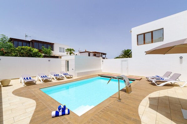 Villa Tisalaya image
