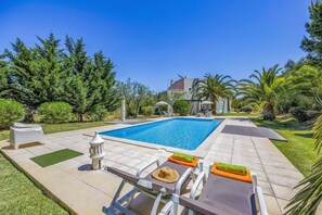 Villa Eucalipto image