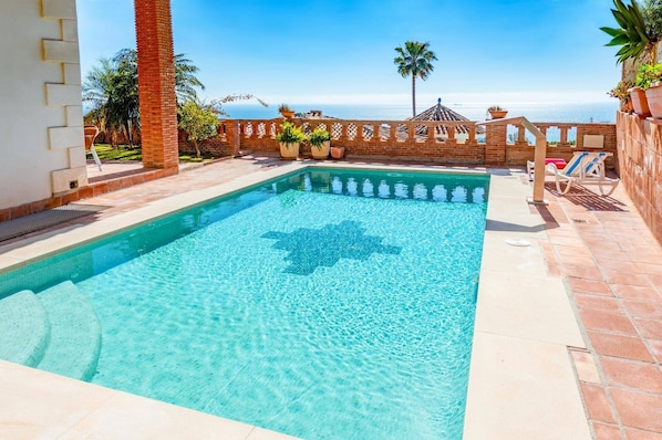 Villa Mirasol image