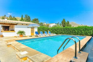 Villa Oliver image