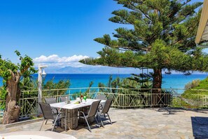 Villa Yialos image