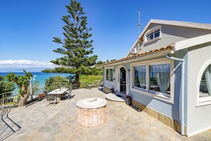 Villa Yialos image