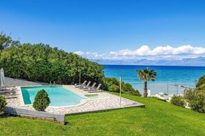 Villa Yialos image