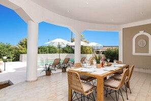 Villa Meredith image