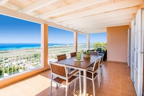 Villa Camamilla image