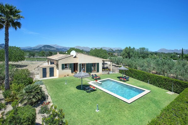 Villa Figueral image