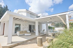 Large Verandah with dining and seating area