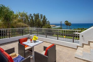 Villa Oniro image