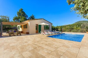 Villa Marinada image