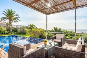 Villa Iris Torret image