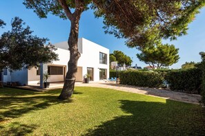 Villa Mar Blanes image