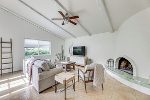 Living Room | Central Air Conditioning & Heating