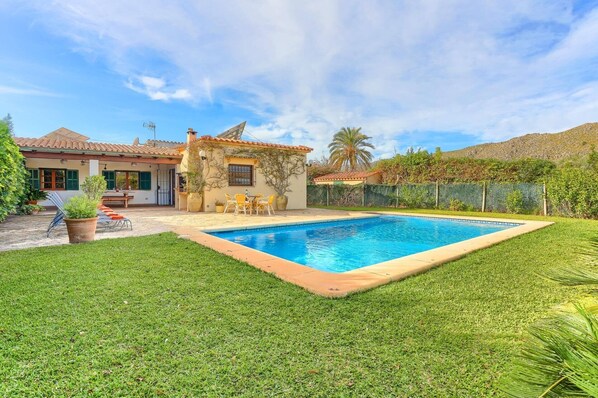 Villa Vinya Maria image