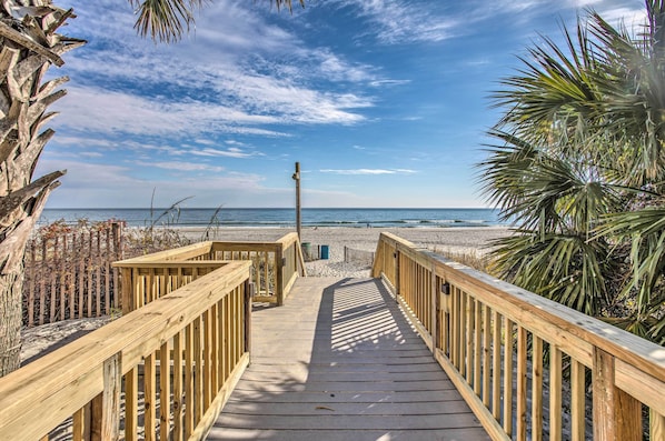 Myrtle Beach Vacation Rental | 1BR | 1BA | Elevator Access | 600 Sq Ft