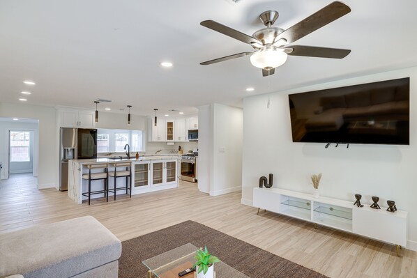Scottsdale Vacation Rental | 3BR | 2BA | 1,800 Sq Ft | 1 Step to Access