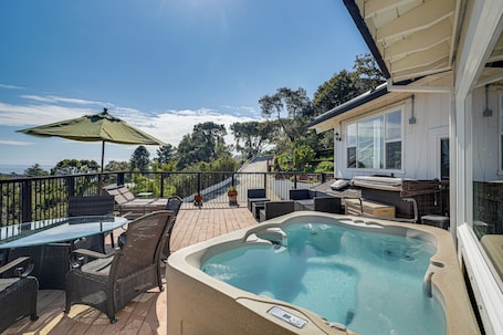 Aptos Vacation Rental | 2BR | 2.5BA | Stairs Required | 2,500 Sq Ft