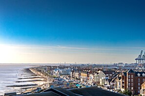 19 Undercliffe, Felixstowe: The views from the balcony