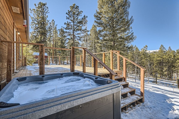 The exterior of our Airbnb transforms into a winter fairy tale scene, ideal for those who love the serene beauty of the colder months.