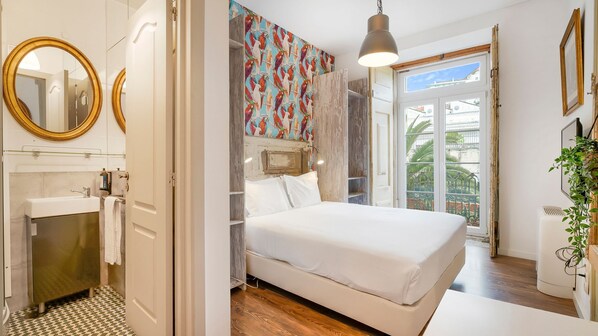 Cozy decor meets modern comfort in this pleasant bedroom.
#comfort #relax #portugal #pt #lisbon