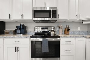 stove and microwave