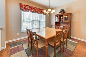 Dining Area | Upper Level