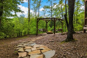 Outdoor Swings Around the Firepit