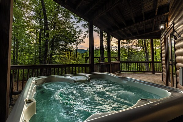 Steamy Outdoor Hot Tub with Amazing Views