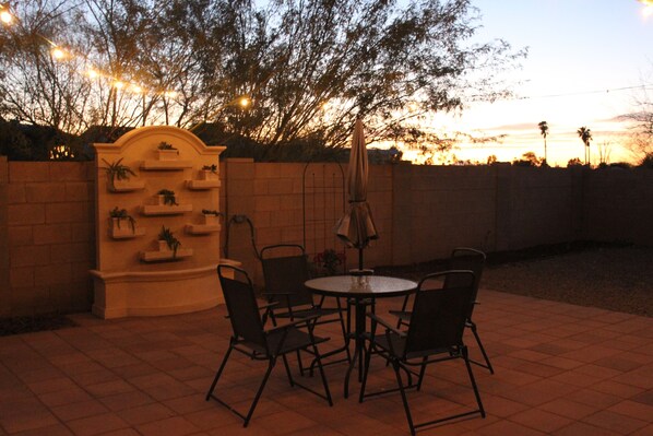 Outdoor dining